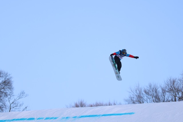 01 / SNOWBOARD CROSS